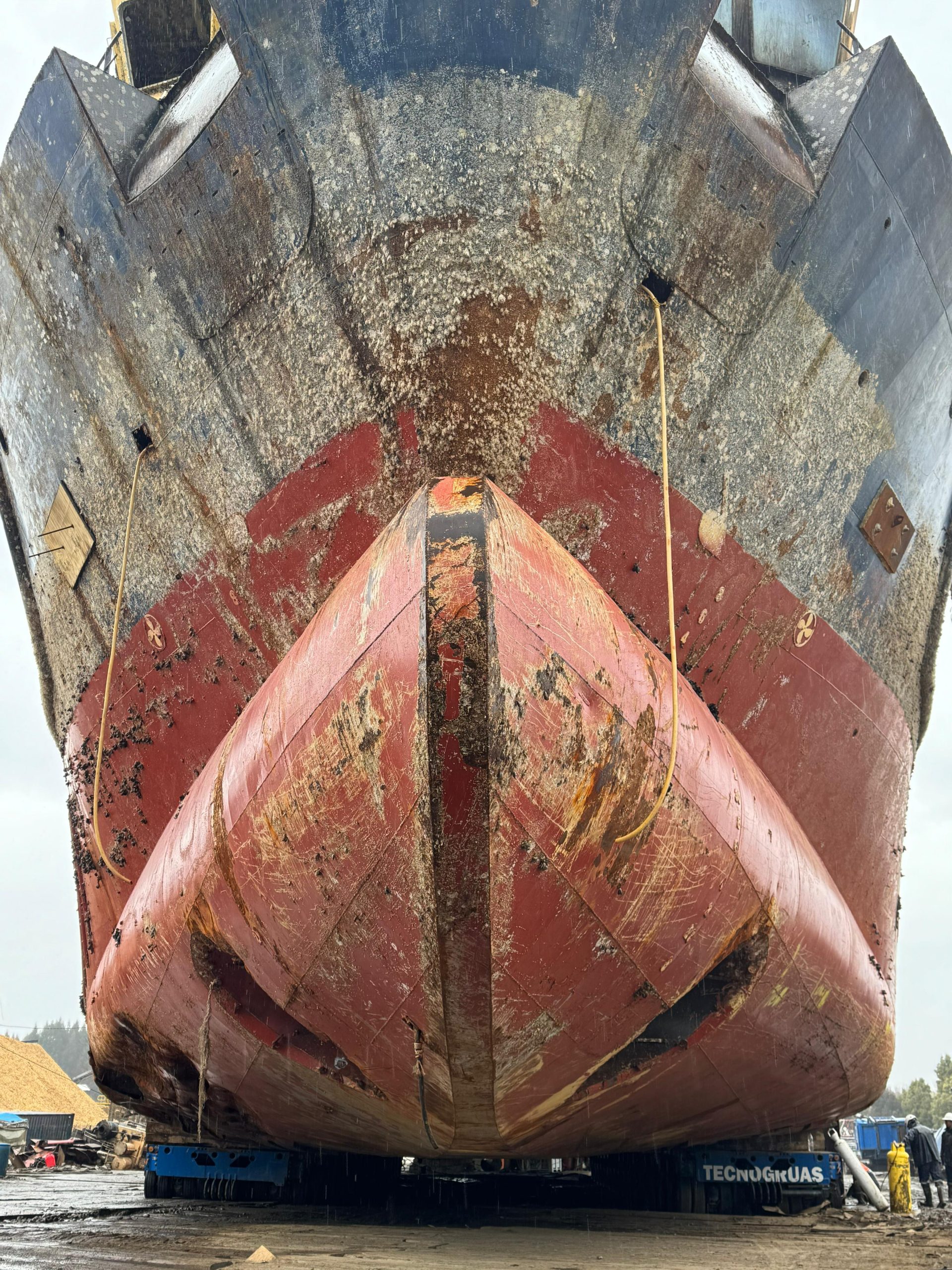 Large Module Transporter Ships Self-Propelled Modular Transporters - Engineered Rigging