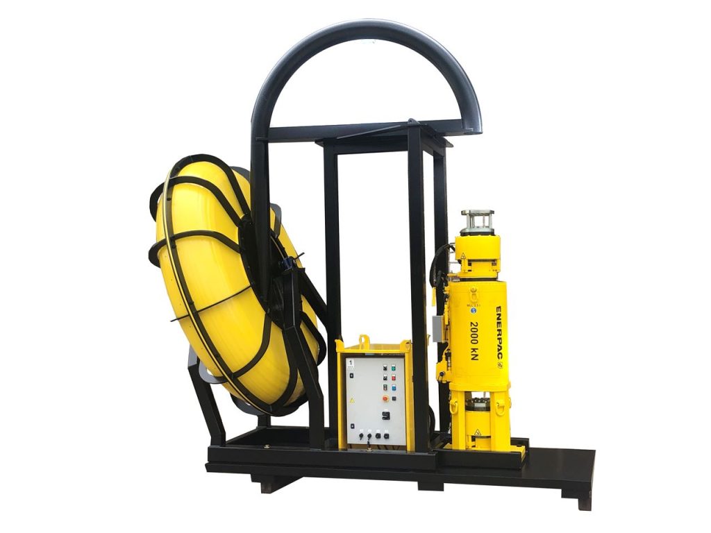 Enerpack Strand Jack on white background.
