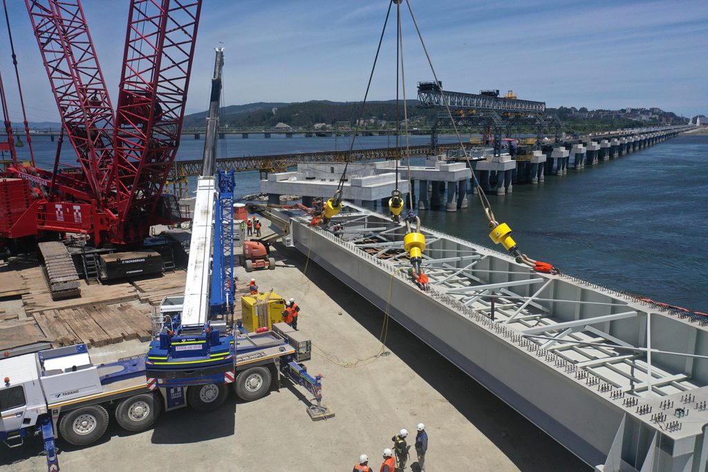 Synch hoists used in project at harbor.